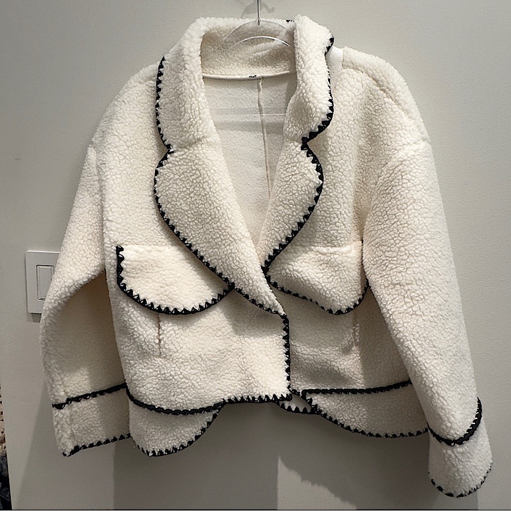 NWOT- Commense Black and Off White Teddy Fleece Jacket Womens Size Large